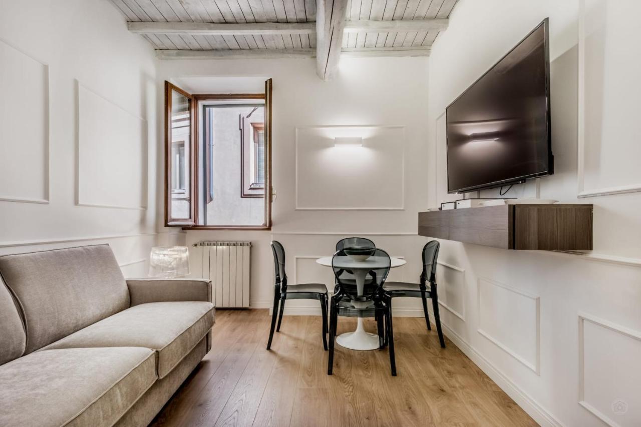 Apt Rome - Vittoria Palace Bagian luar foto